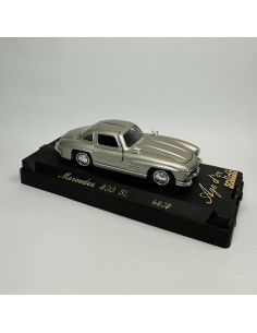 Mercedes300SL 1/18