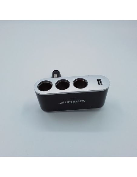 Adaptateur allume cigare.
