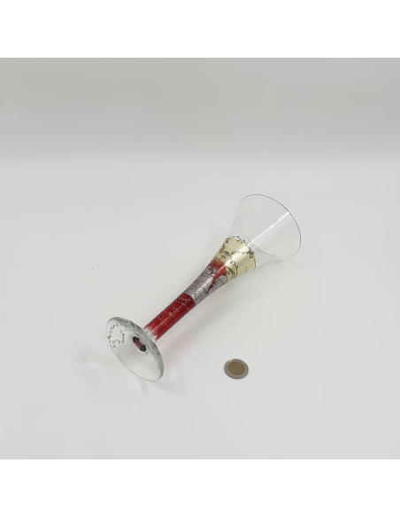 Grand vase sur pied rouge