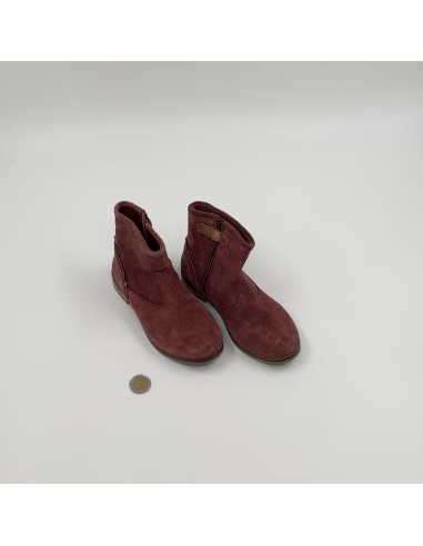 Boots rose