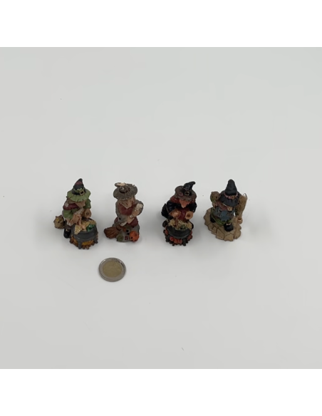 Lot de 4 sorcières