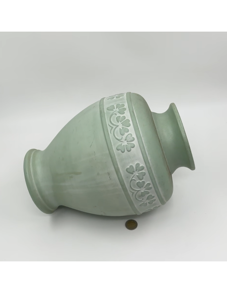 Vase en plâtre