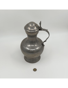 Cruche en étain