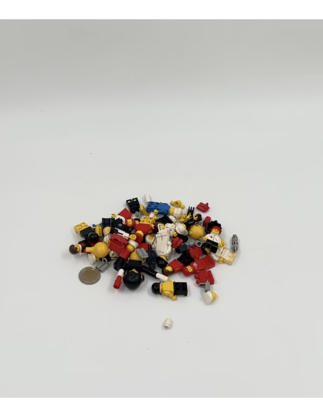 Lego -  boite différent personnage  lego le lot