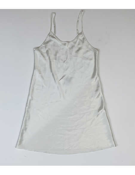 Nuisette en soie blanche
