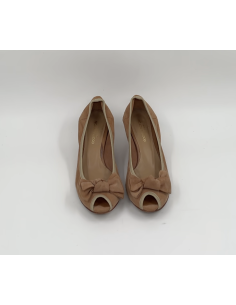 Chaussure en daim beige