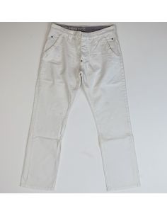Privé witte broek