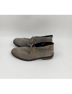 Chaussures en daim grises 2