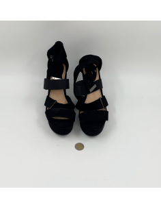 Sandales noires à talons