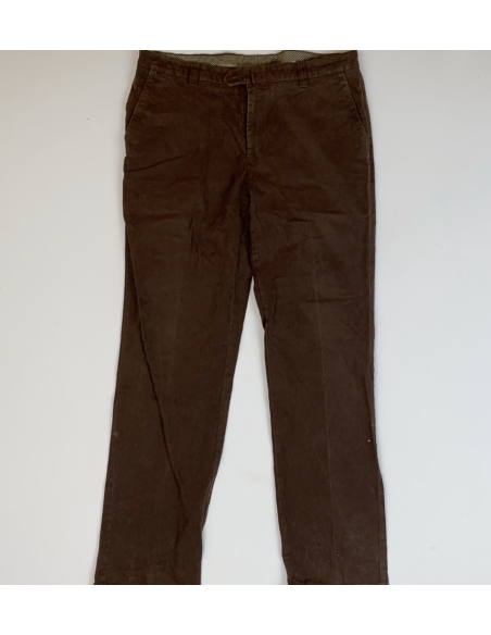 Versleten bruine broek