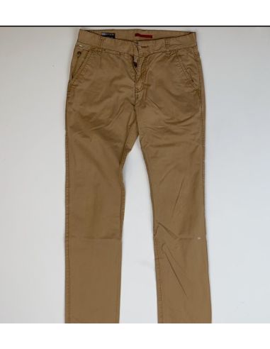 Rivaliteit beige broek