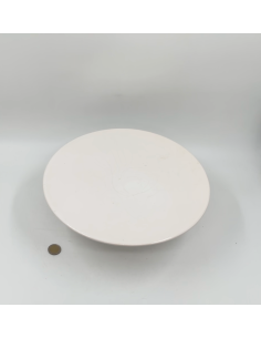 Assiette blanche usée