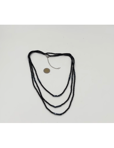 Collier en perles noires