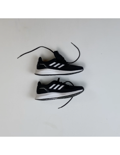 Zwarte Adidas-sneakers 2