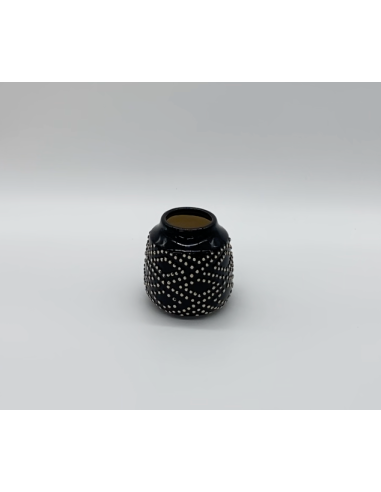 Vase noir décoré