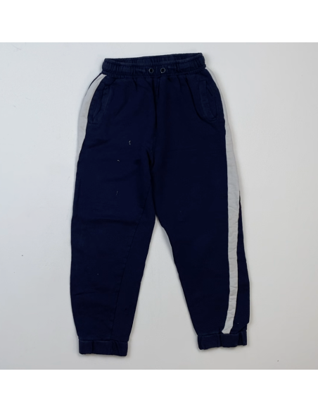 Versleten sportbroek