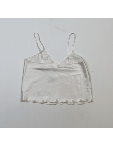 Top en satin blanc sans manches