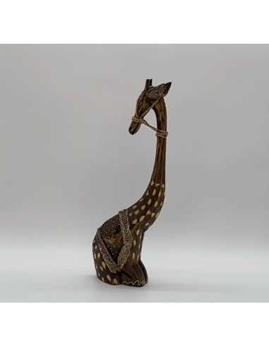 Figurine de girafe en bois