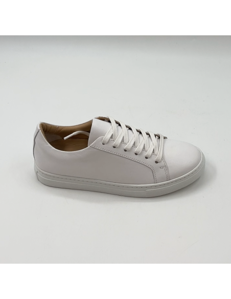 Witte sneakers - verschillende maten