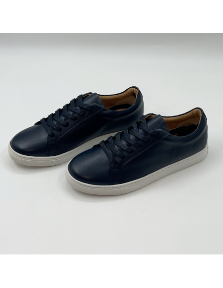 Witte sneakers - verschillende maten