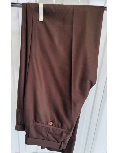 Costume neuf Barberini. Coloris:...