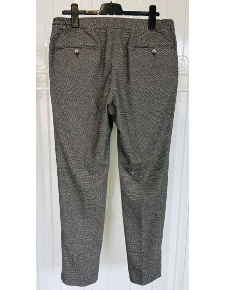 Daniel Hechter broek. Kleuren: grijze tegels. Maat: 52