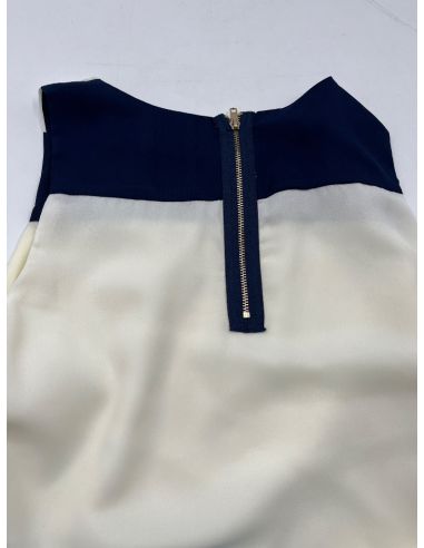 Robe d'été élégante. Taille: M.