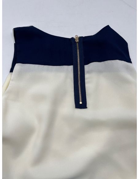 Robe d'été élégante. Taille: M.