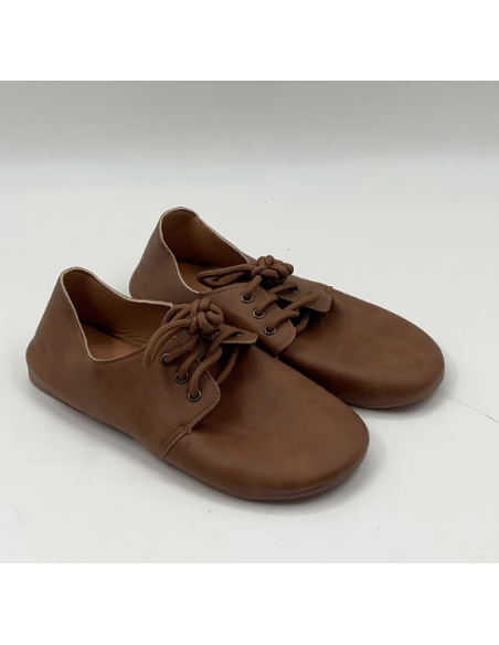 Chaussures en cuir marron. Taille 40