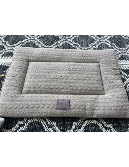 Plaid ouatiné QUADRA pour animaux. 60/40CM. Coloris: beige foncé.