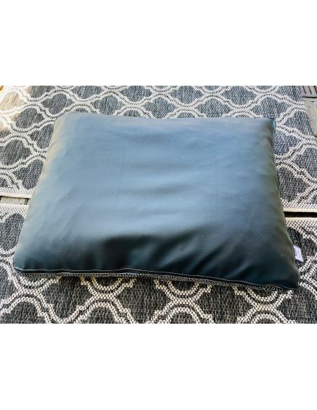 Matelas ouatiné déhoussable QUADRA pour animaux. 80/60CM. Coloris: noir