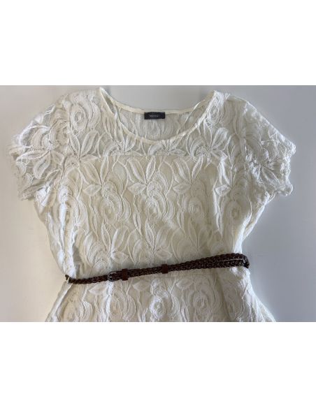 Witte kanten jurk + riem