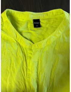 Chemise splash jaune. Taille L