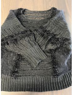 Pull noir en maille. taille M 2