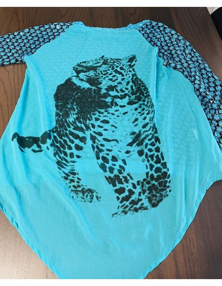 Pull en bleu et noir. Taille M
