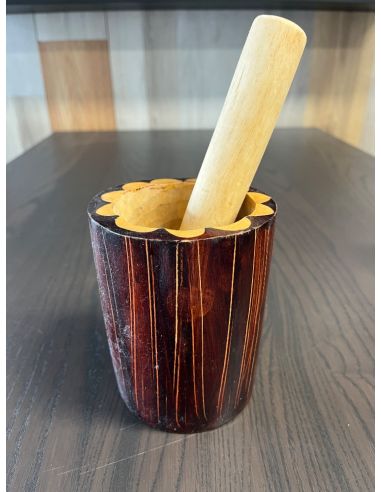 Mortier et pilon en bois naturel...