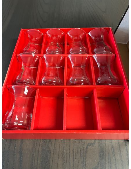 Lot de 9 verres à thé. (style turc)