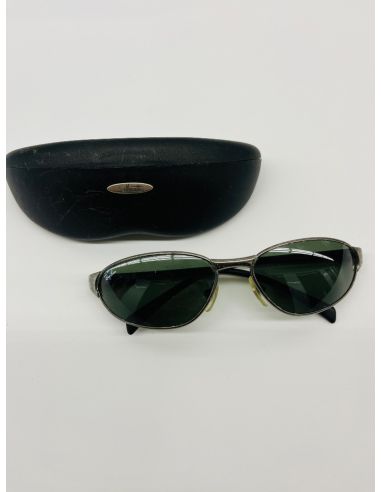 Lunettes de soleil Ray-Ban usées