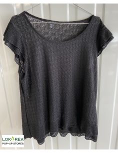 T-shirt noir manches volants