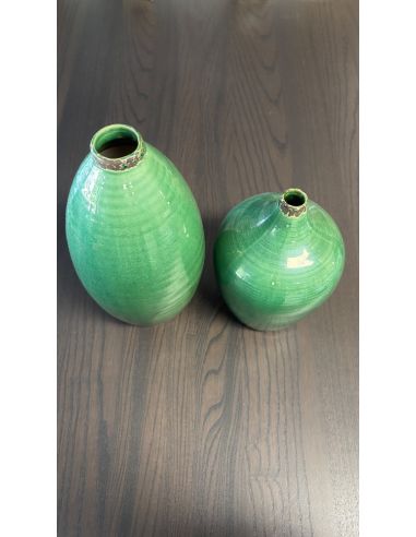 Vases en céramique verte