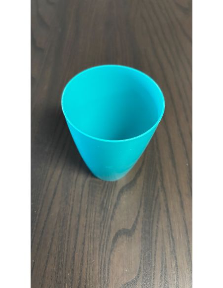 Gobelets empilables en plastique turquoise