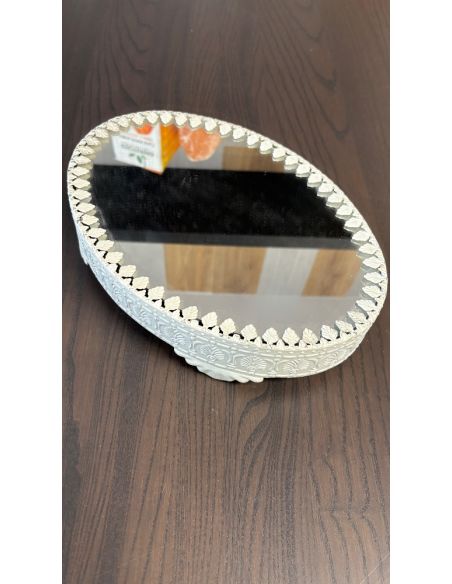 Miroir ovale en plateau décoratif