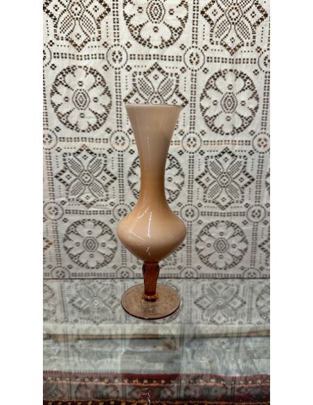 Vase en verre élégant
