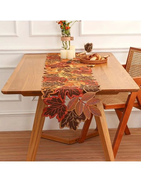 Chemin de table avec décor automnale