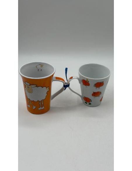 Tasses colorées avec motifs de mouton et de cheval