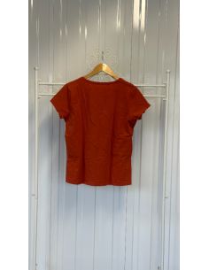 Oranje T-shirt met parelmotief 2