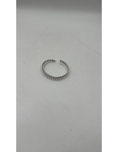 Open ring met bladerenmotief