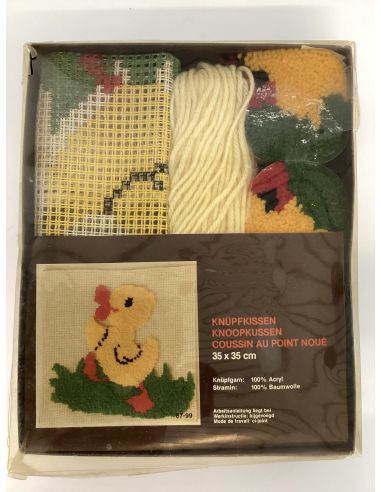 Coussin à broder petit caneton