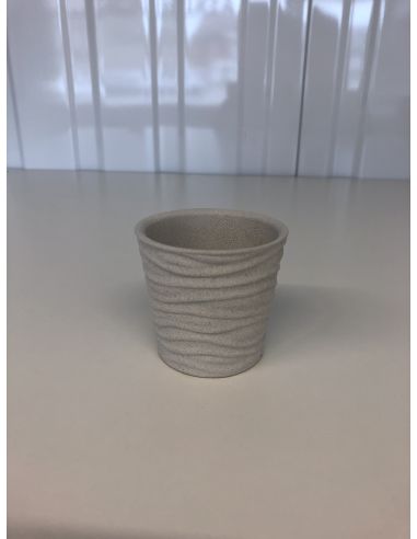 Kleine keramische pot voor kaars