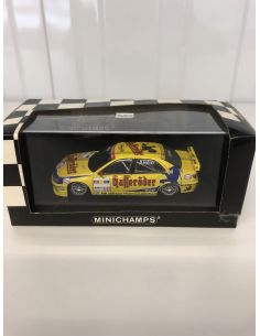 Minichamps - auto 1:43...